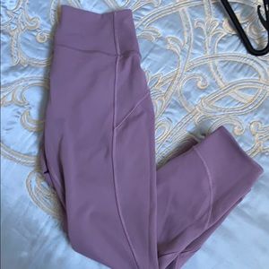 Mauve lululemon cropped pants